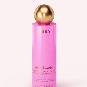 TRULY Skin Smoothie Cleanser